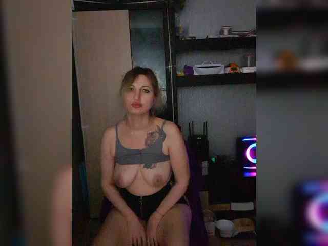 Nushka1984 webcam