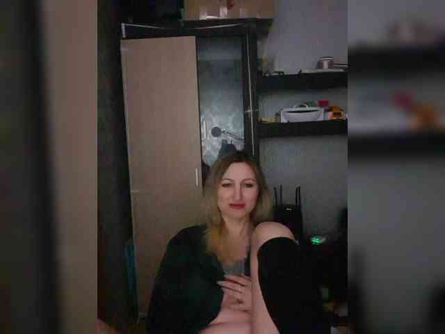 Nushka1984 webcam