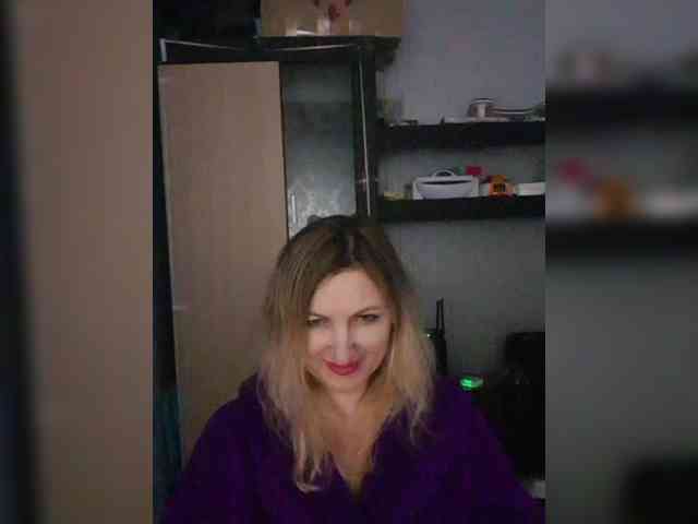 Nushka1984 webcam