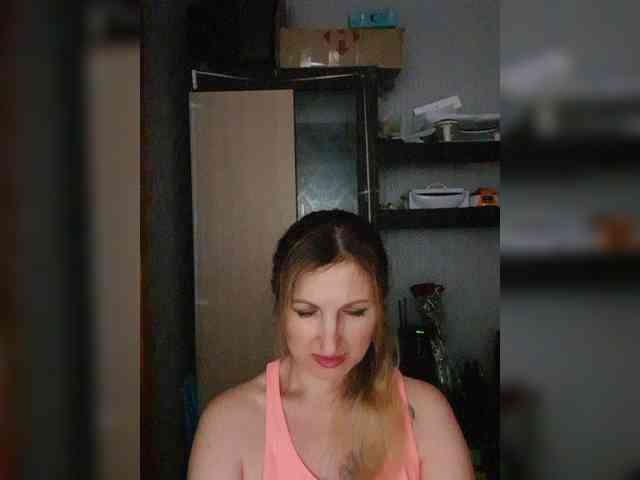 Nushka1984 webcam