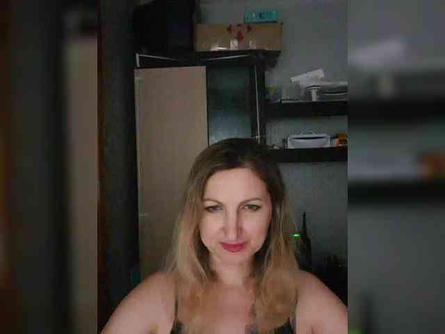 Nushka1939 Sex Cam Show