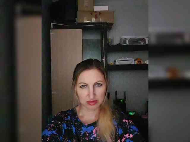 Nushka1984 webcam