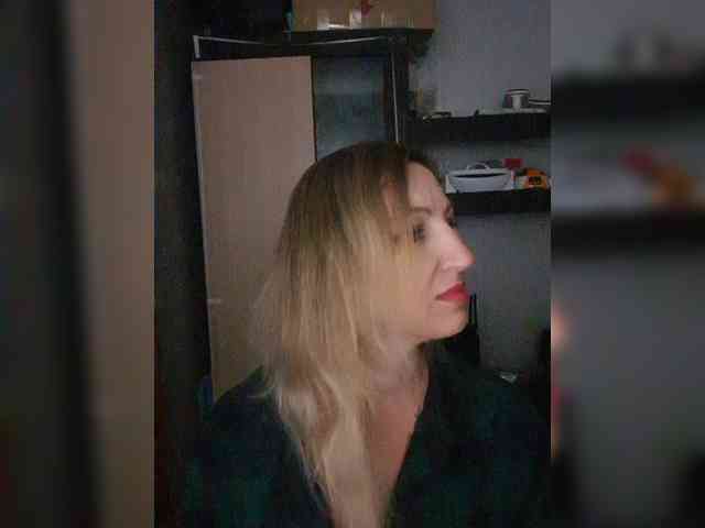 Nushka1984 webcam