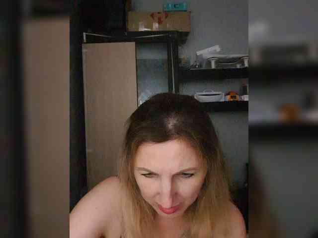 Nushka1984 webcam