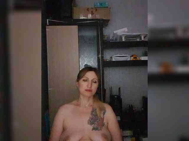 Nushka1984 webcam
