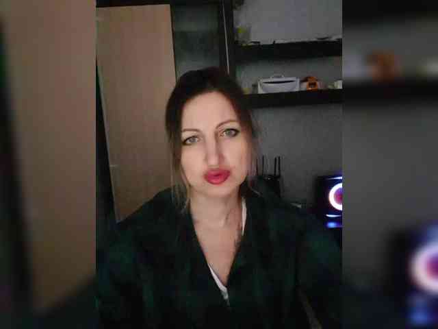 Nushka1984 webcam
