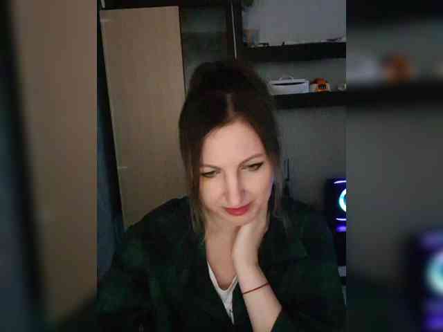 Nushka1984 webcam