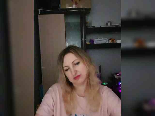Nushka1984 webcam