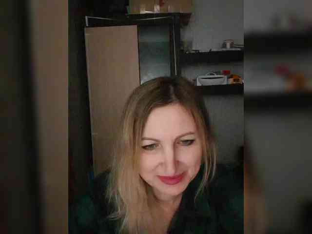 Nushka1984 webcam