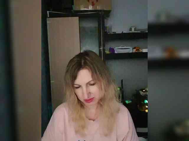 Nushka1984 webcam