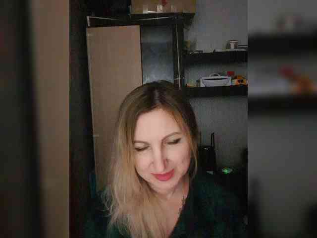 Nushka1984 webcam