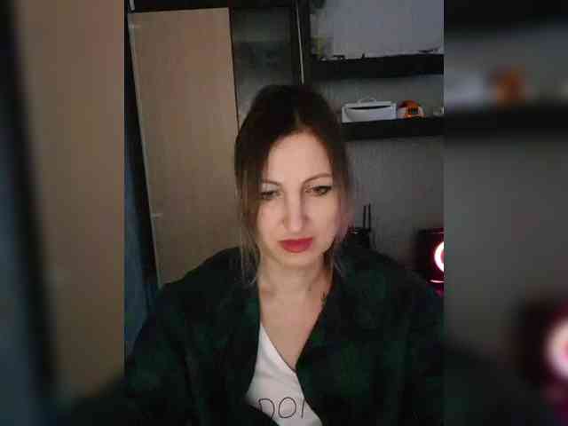 Nushka1984 webcam