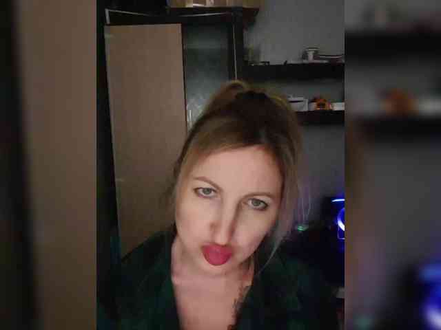 Nushka1984 webcam