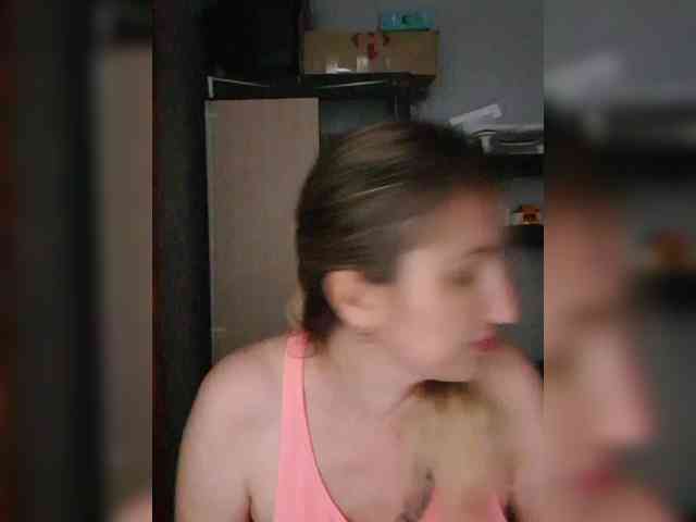 Nushka1984 webcam