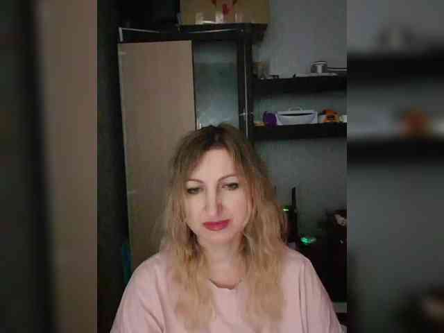 Nushka1984 webcam