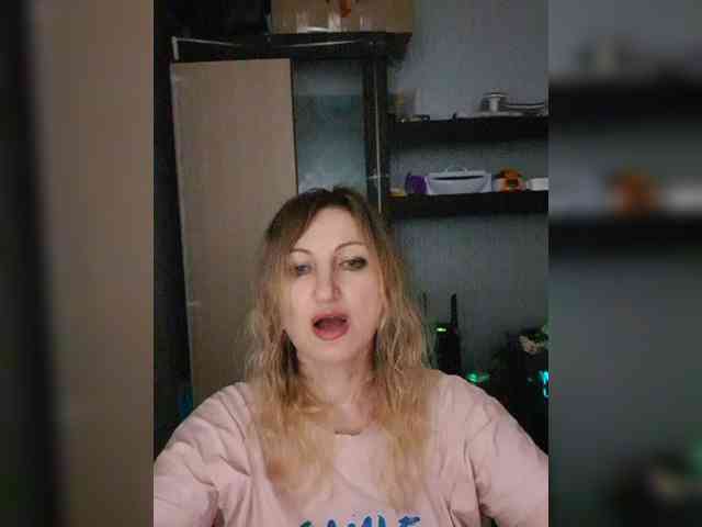 Nushka1984 webcam