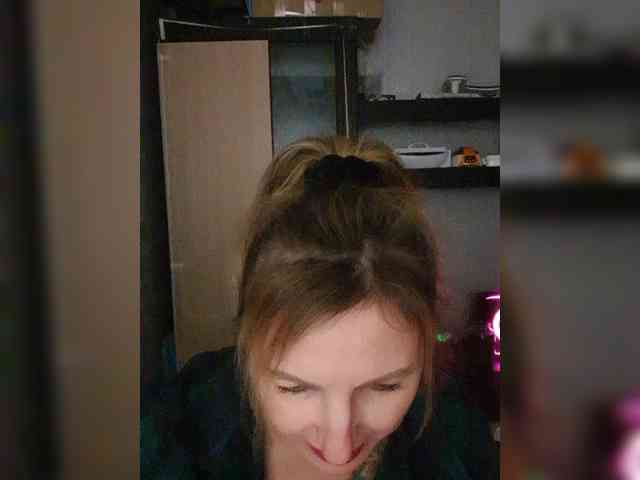 Nushka1984 webcam