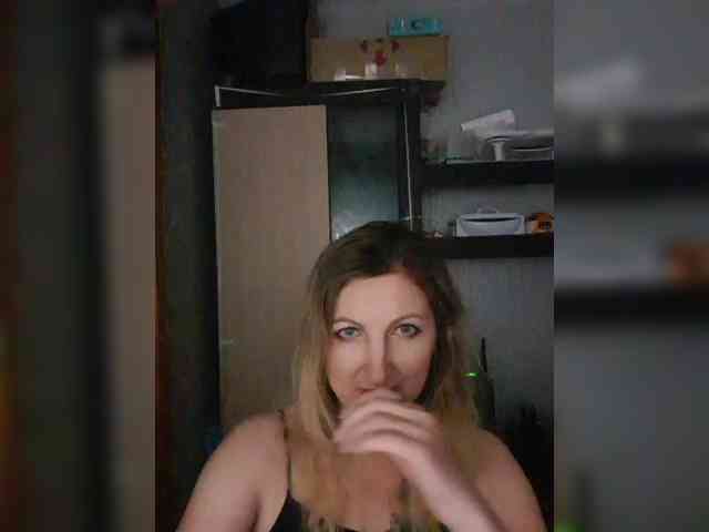 Nushka1984 webcam