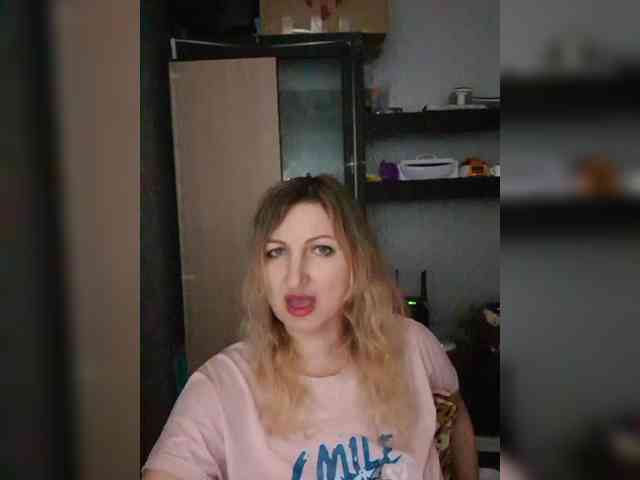Nushka1984 webcam