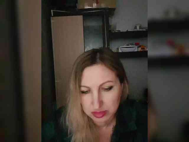 Nushka1984 webcam