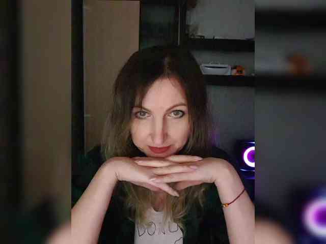 Nushka1984 webcam