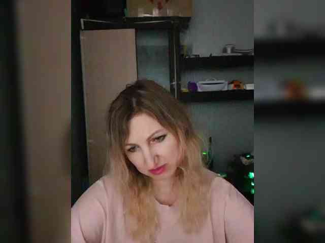 Nushka1984 webcam