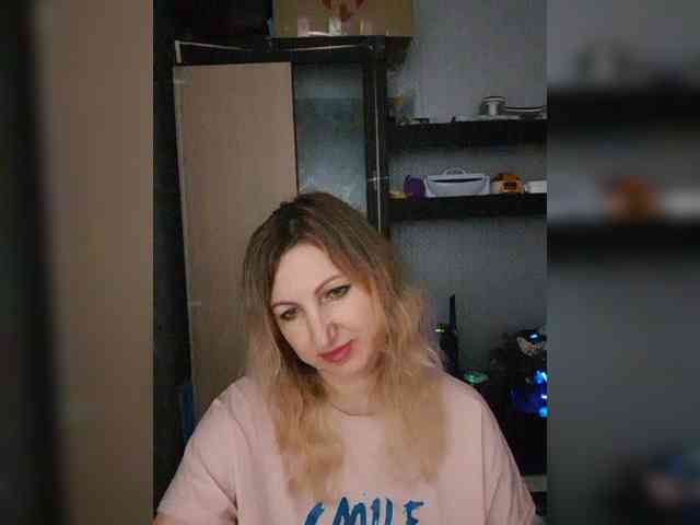 Nushka1984 webcam