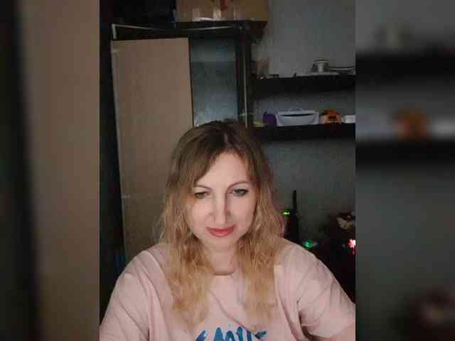 Nushka1984 webcam