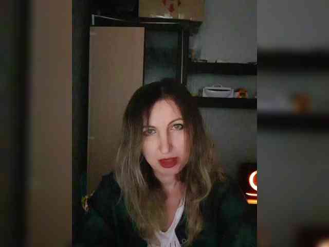 Nushka1984 webcam