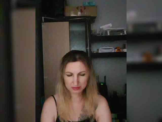 Nushka1984 webcam