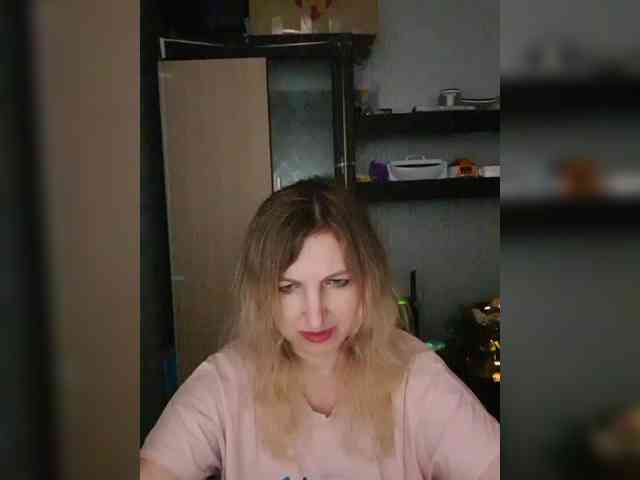Nushka1984 webcam