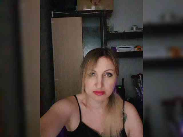 Nushka1984 webcam