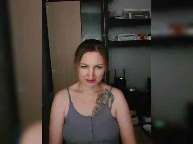 Nushka1984 webcam