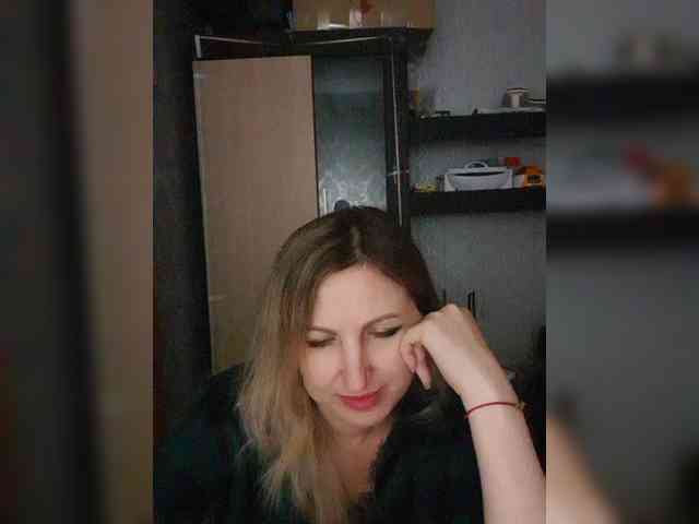 Nushka1984 webcam