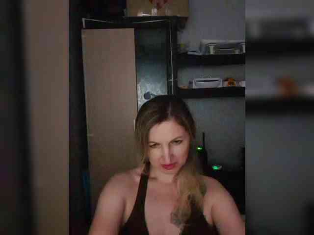Nushka1984 webcam