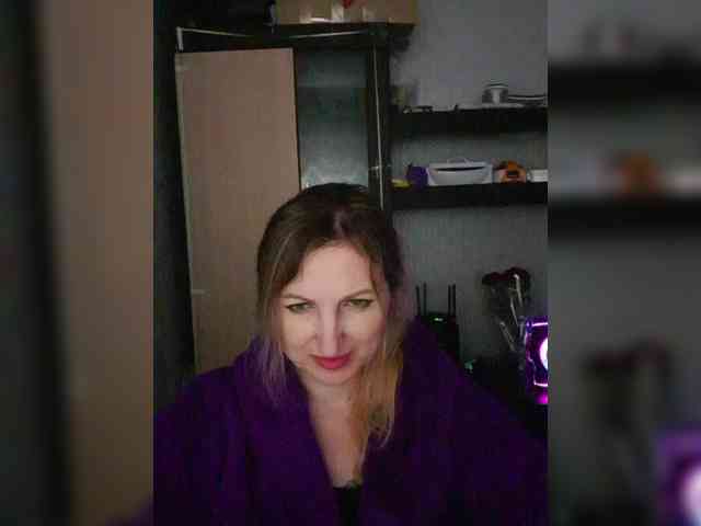 Nushka1984 webcam