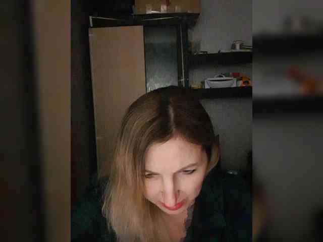 Nushka1984 webcam