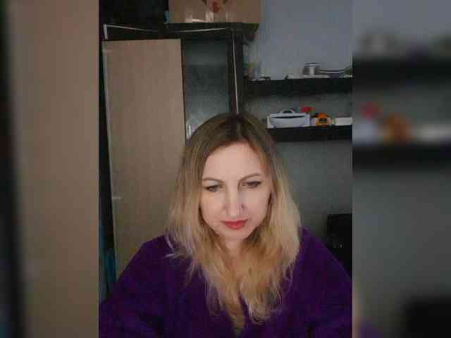 Nushka1984 webcam
