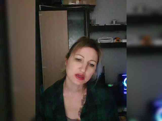 Nushka1984 webcam