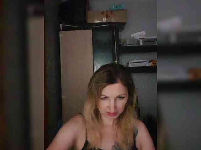 Nushka1984 webcam