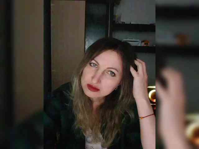 Nushka1984 webcam