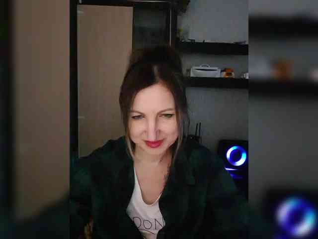 Nushka1984 webcam
