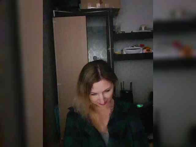 Nushka1984 webcam