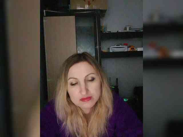 Nushka1984 webcam