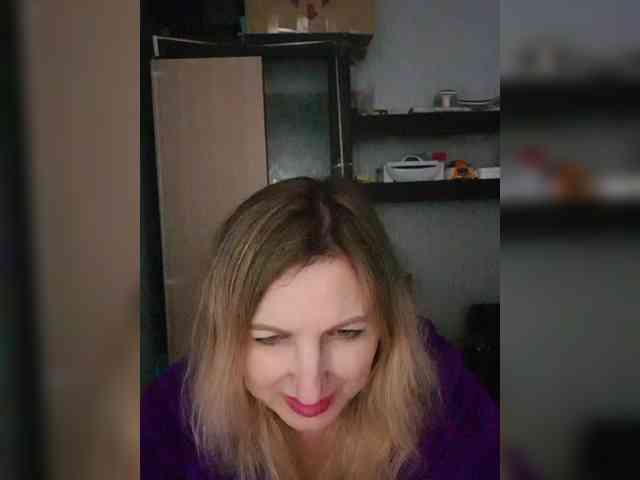 Nushka1984 webcam