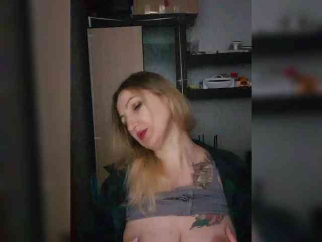 Nushka1984 webcam