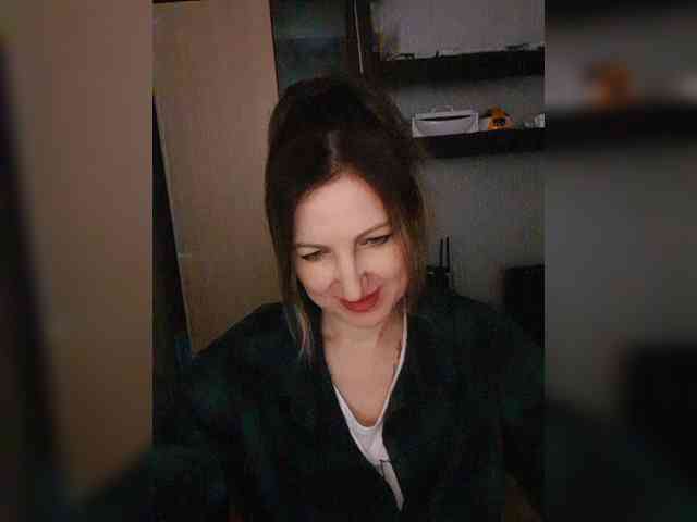Nushka1984 webcam