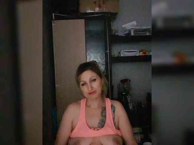 Nushka1984 webcam
