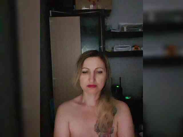 Nushka1984 webcam