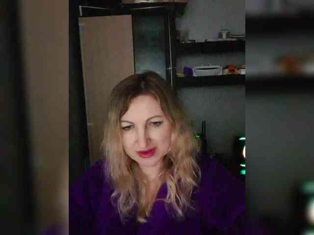 Nushka1984 webcam
